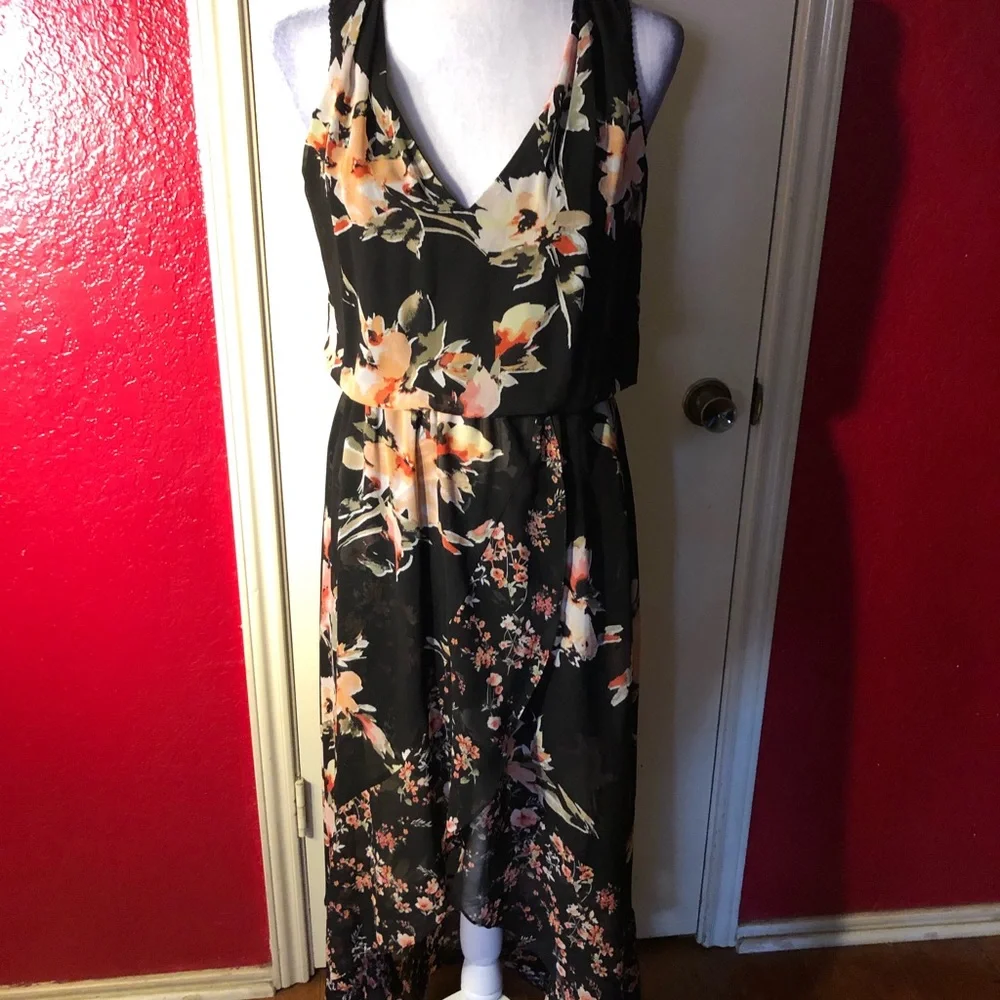 White House Black Market Maxi High-Low Sleeveless Floral Dress - Picture 4 of 12